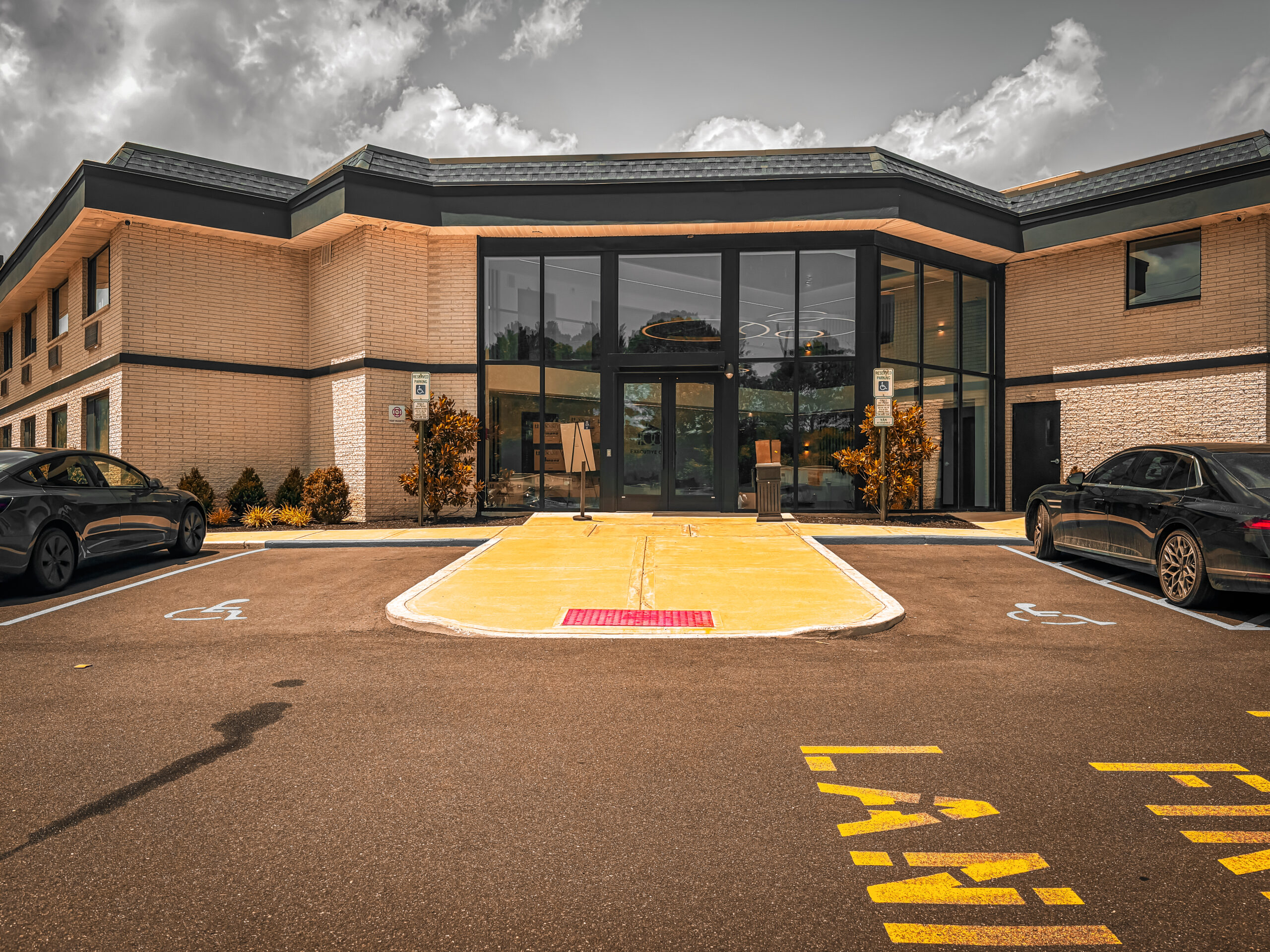 1600 Executive Center