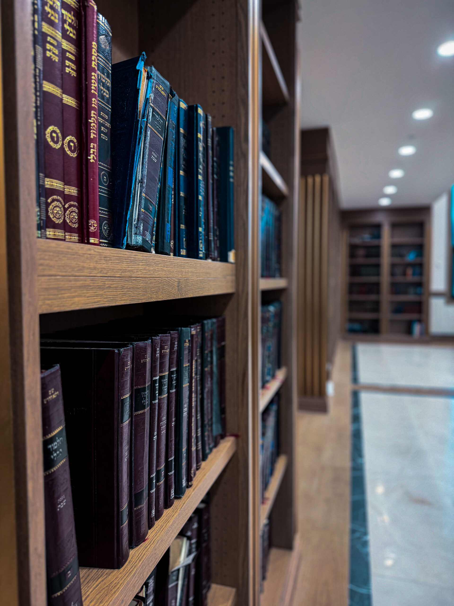 Shaarei Torah Utfila